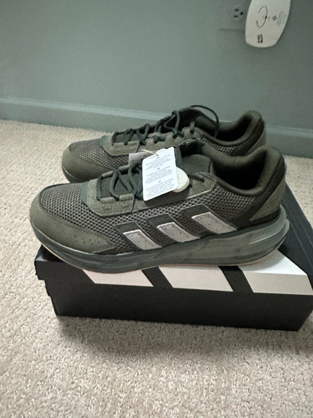 Adidas Astrastar Sneakers – Men’s Size 11.5 – Olive  - New In Box